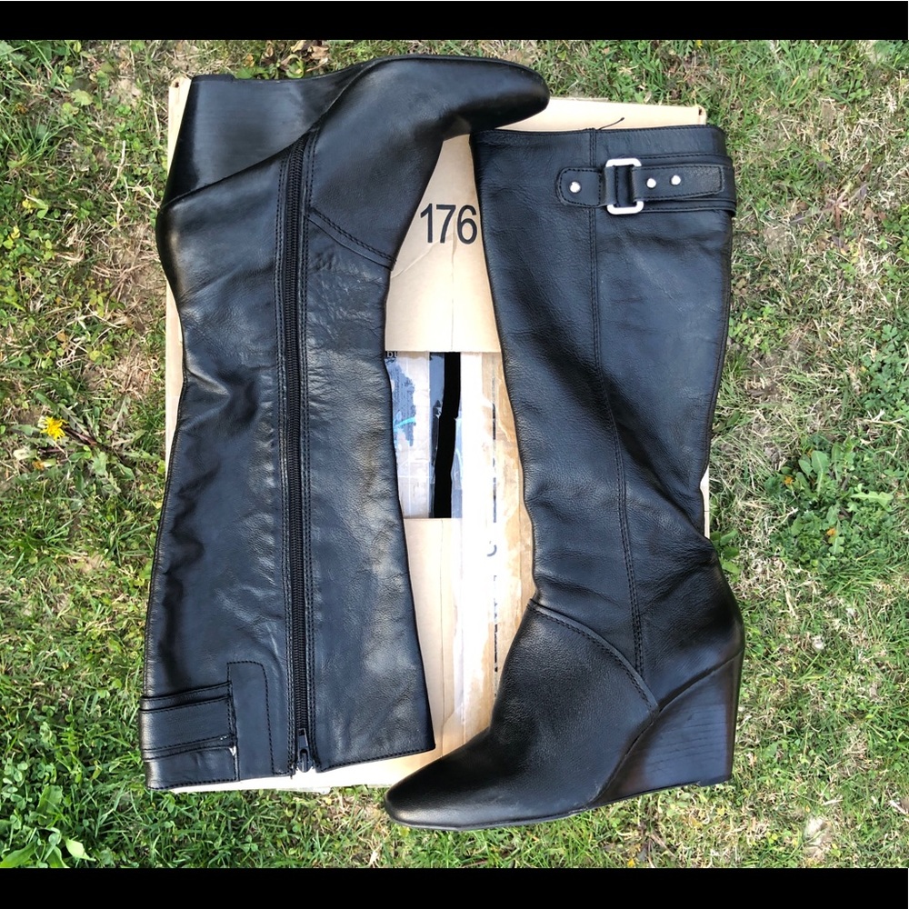 Nine West Wedge Rider boots size 8w